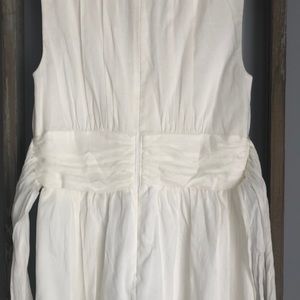 White dress size 4 white house black market